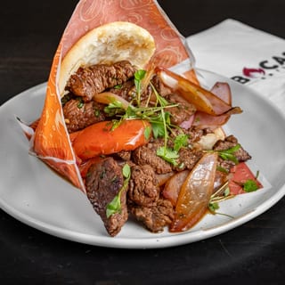 Arepa Wok Smoked Lomo