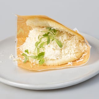 Arepa Llanero Cheese