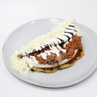 Cachapa Con Carne Mechada