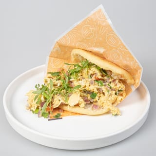 Arepa Huevos Perico