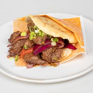 Arepa Wok-Smoked lomo steak